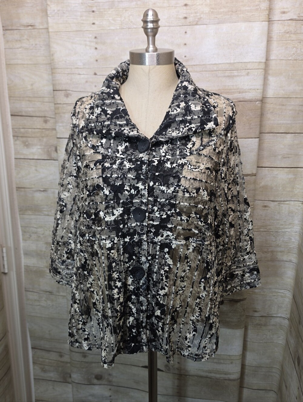 Black & White Sheer Abstract Button-Front Women’s Top